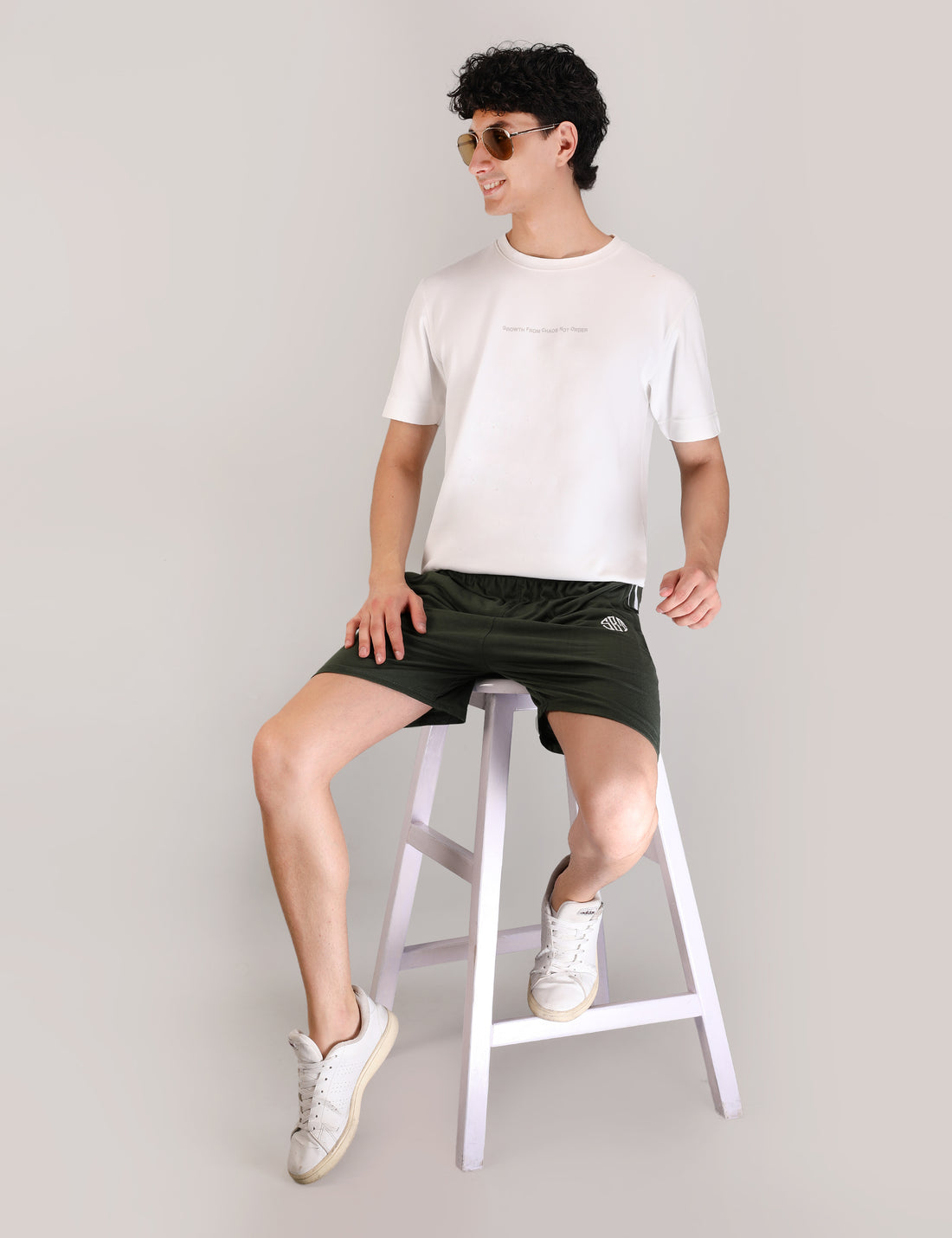 Men's Olive Cotton Shorts with Zipper Pockets